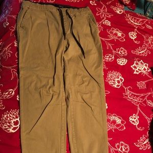 Men’s new khaki joggers